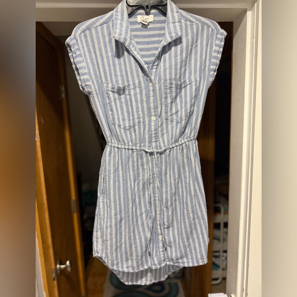 EUC Japna blue and White striped Mini Dress with Notched Collar and cinch waist